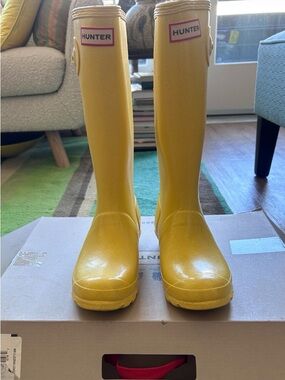 Hunter Yellow Women's Tall Rain Boots